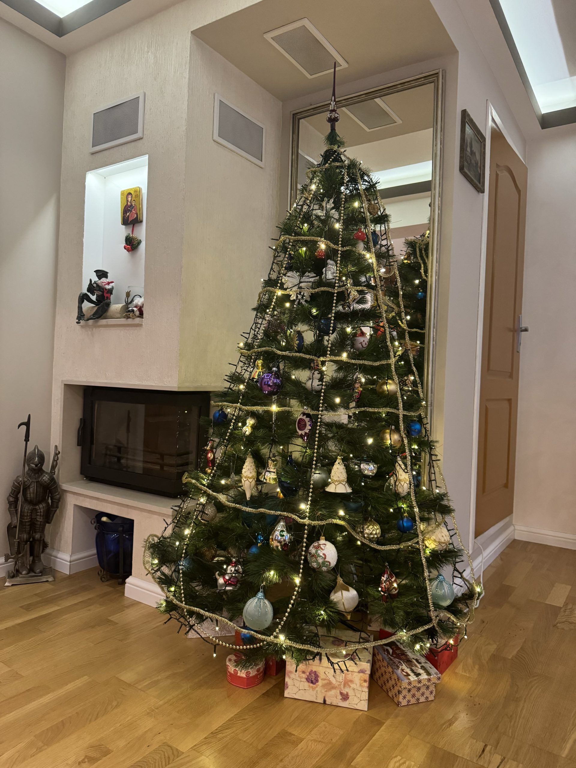 Коледно настроение вкъщи